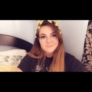 Meet your Posher, Nicole